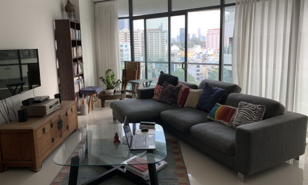 Cho thuê căn B1 City Garden 3 phòng ngủ đủ nội thất lầu 9 view city