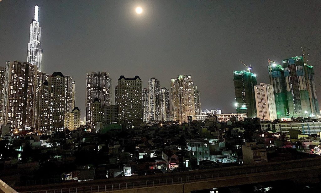 Căn hộ City Garden cho thuê tầng trung nội thất xịn view quận 1 2 phòng ngủ